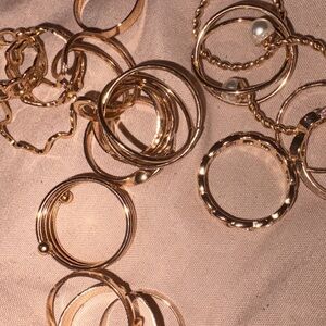 Elegant Gold Ring Set